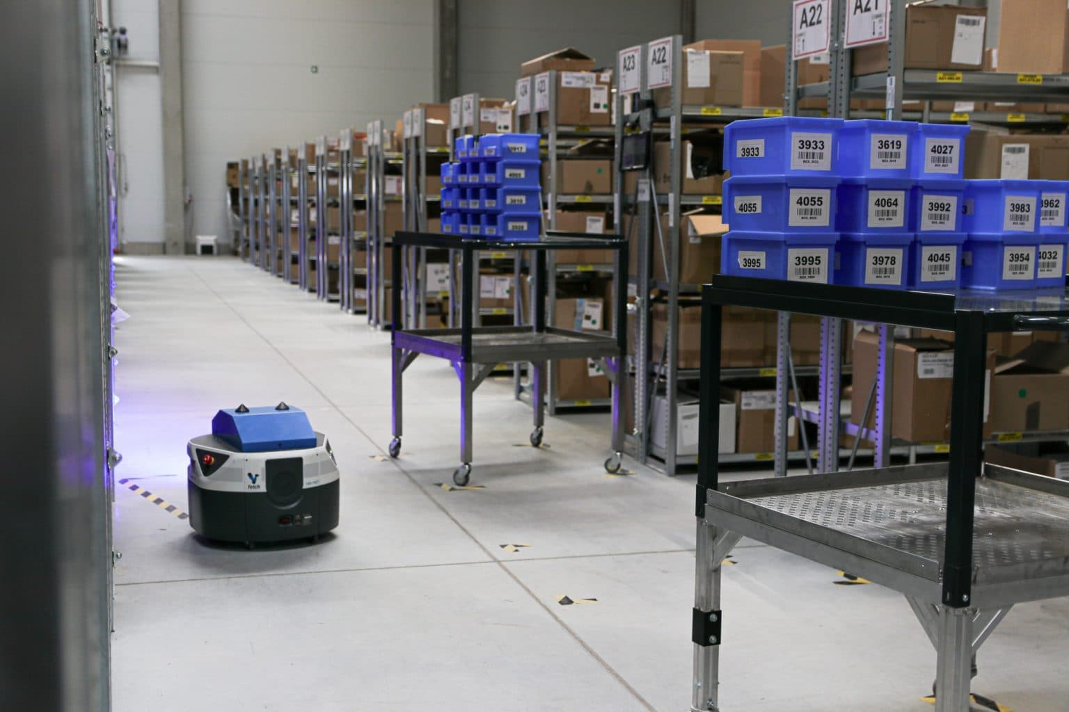 Skladon testuje prvního autonomního robota. Řešení od společnosti Sluno má urychlit odbavení objednávek a zvýšit produktivitu.