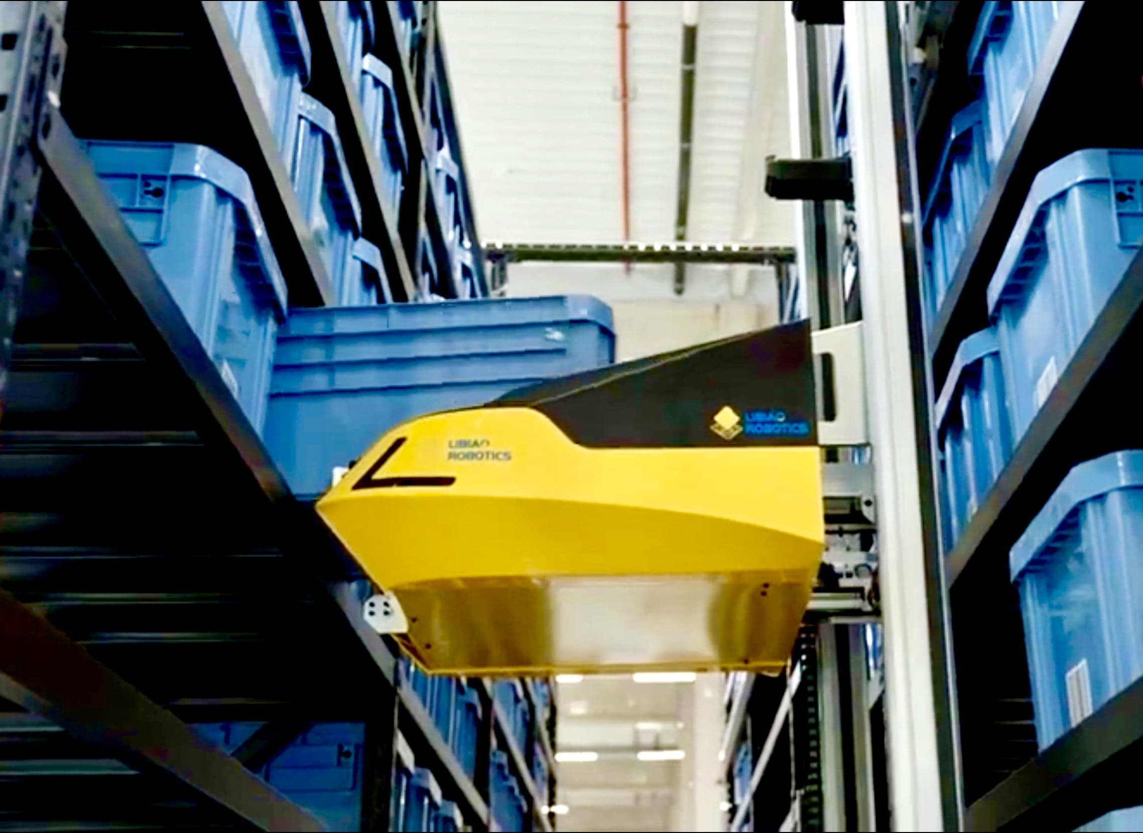 První AirRob ve střední Evropě. SLUNO představilo ve Skladonu revolučního robota pro logistiku.