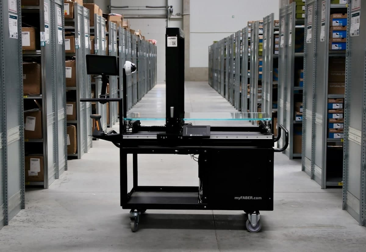 Skladon fulfillment: Cubiscan skenner